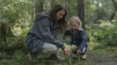 Уборщица. История матери-одиночки Maid 1 сезон 9 серия